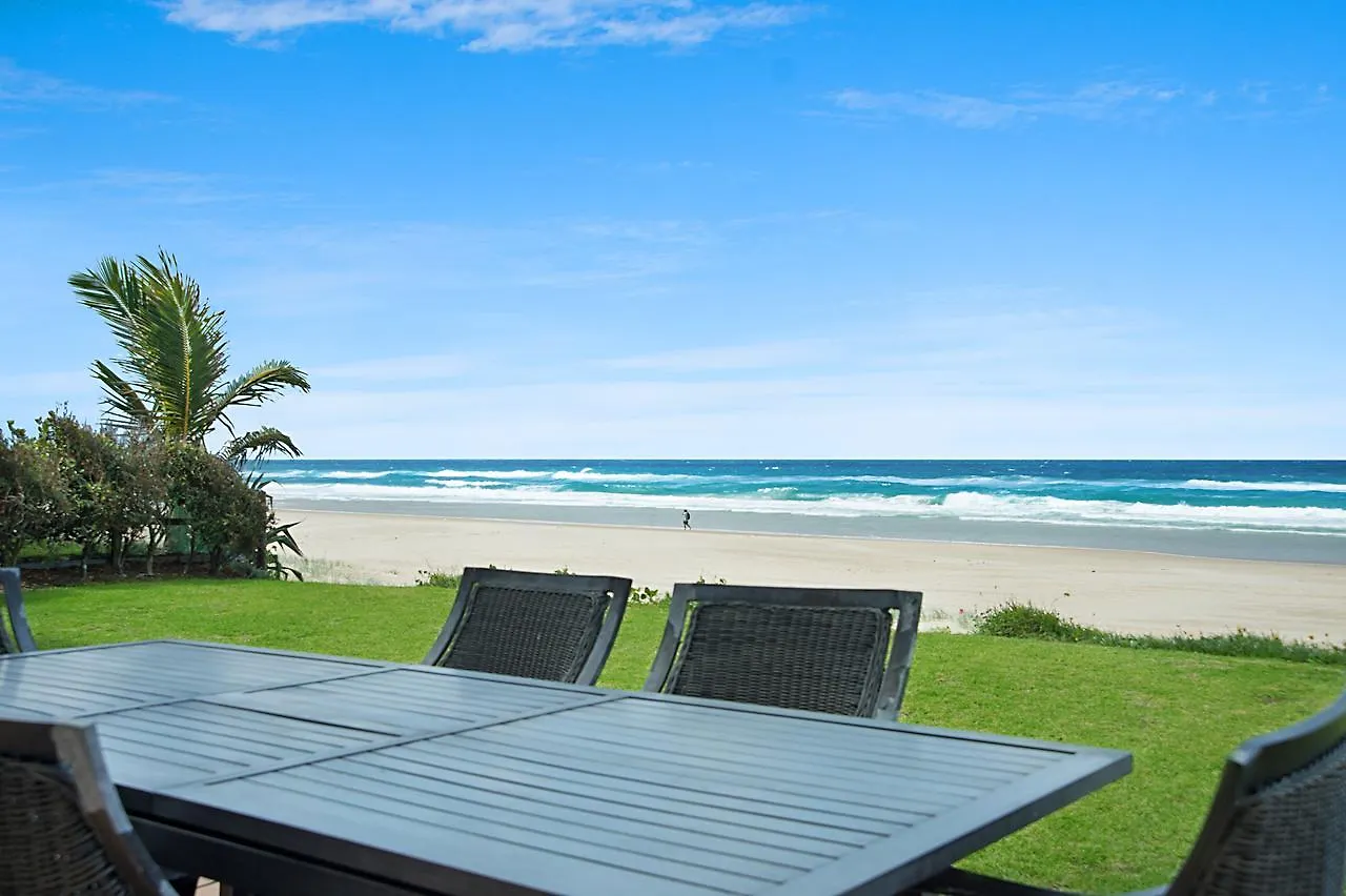 Palm Beach Beachfront Townhouse Tweed Heads Australia