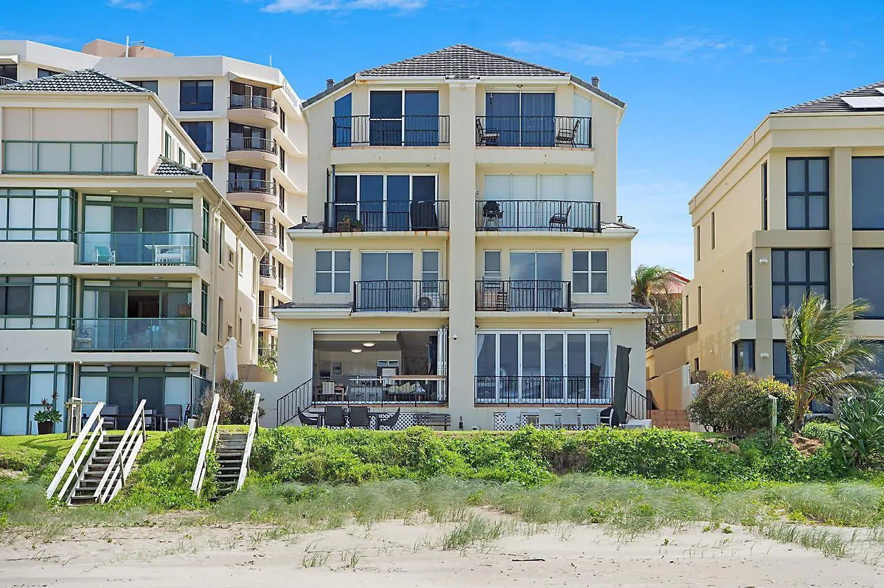 Palm Beach Beachfront Townhouse Tweed Heads